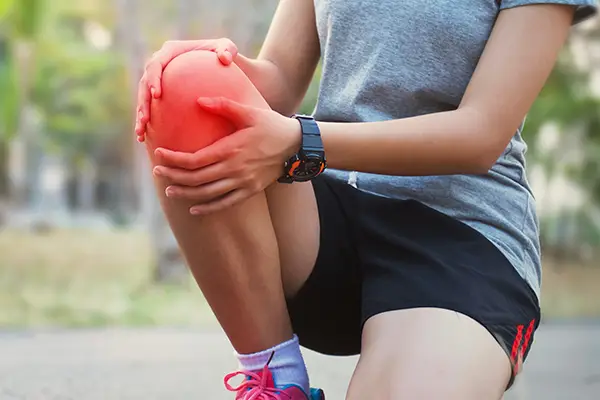 Knee Pain in St. Louis MO